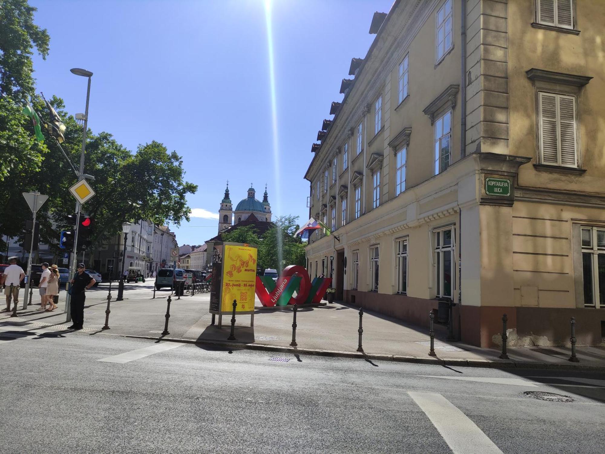 Studio Apartment Sisters 3-4 Ljubljana Kültér fotó